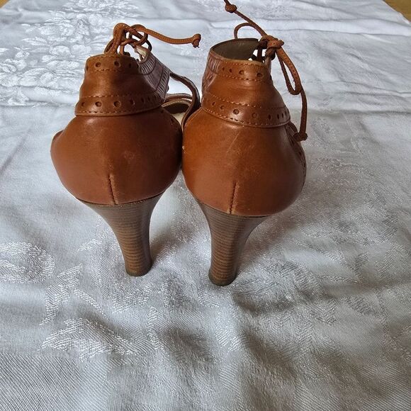 Brioks Brothers Womens Genuine Leathe High Heels Open Toe Size 7 - Picture 3 of 11